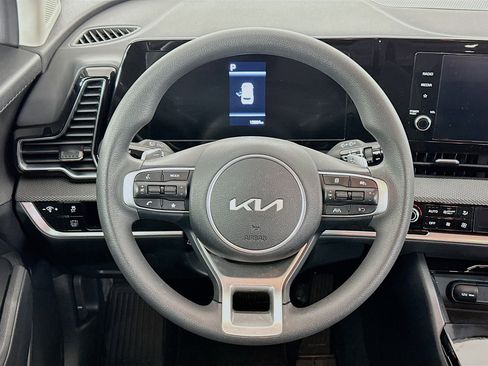Used 2024 Kia Sportage LX image 18
