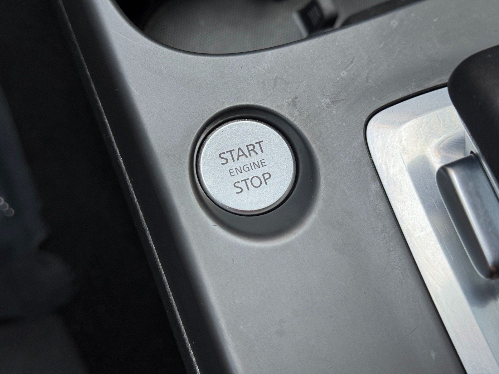 Used 2023 INFINITI QX50 Luxe FWD image 32