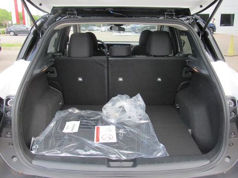 New 2026 Nissan Kicks SV FWD image 5