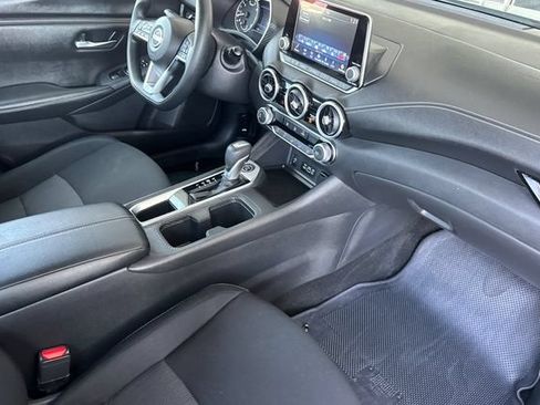 Used 2024 Nissan Sentra SV FWD image 16