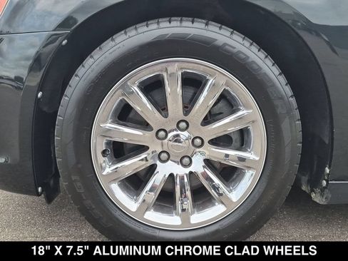 Used 2013 Chrysler 300 C RWD image 16