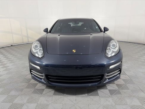 Used 2015 Porsche Panamera 4S image 2