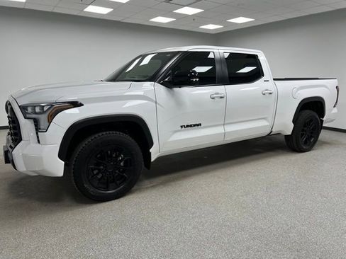 Used 2025 Toyota Tundra Limited w/ TRD Off-Road Package AWD/4WD image 4
