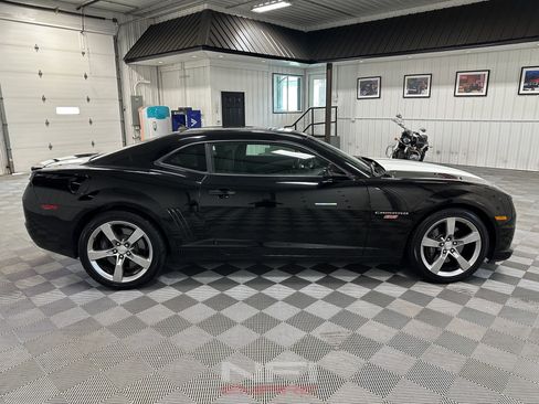 Used 2010 Chevrolet Camaro SS w/ RS Package RWD image 7
