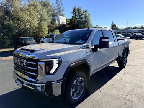 New 2026 GMC Sierra 2500 SLE w/ SLE Value Package; image 1