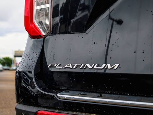 Used 2021 Ford Explorer Platinum w/ Equipment Group 601A AWD/4WD image 6
