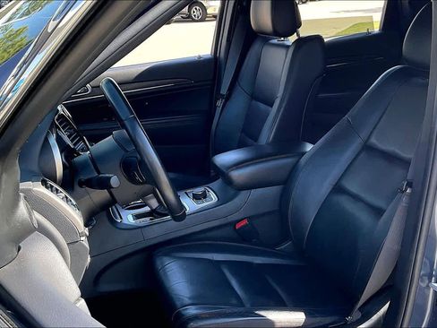 Used 2021 Jeep Grand Cherokee Limited image 8