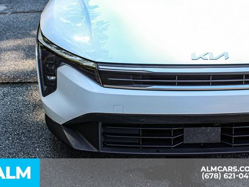 Used 2025 Kia K4 FWD image 12