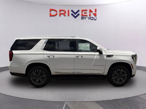 New 2026 GMC Yukon Elevation RWD image 3