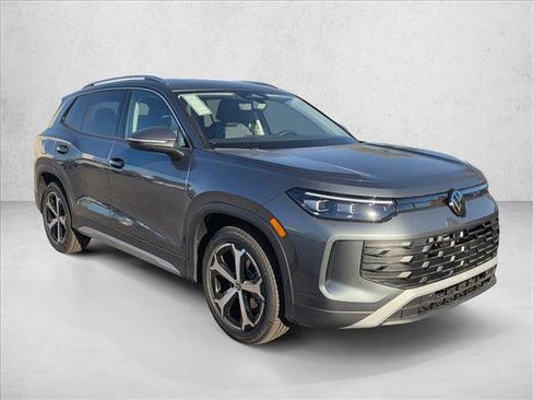 New 2026 Volkswagen Tiguan SE image 7