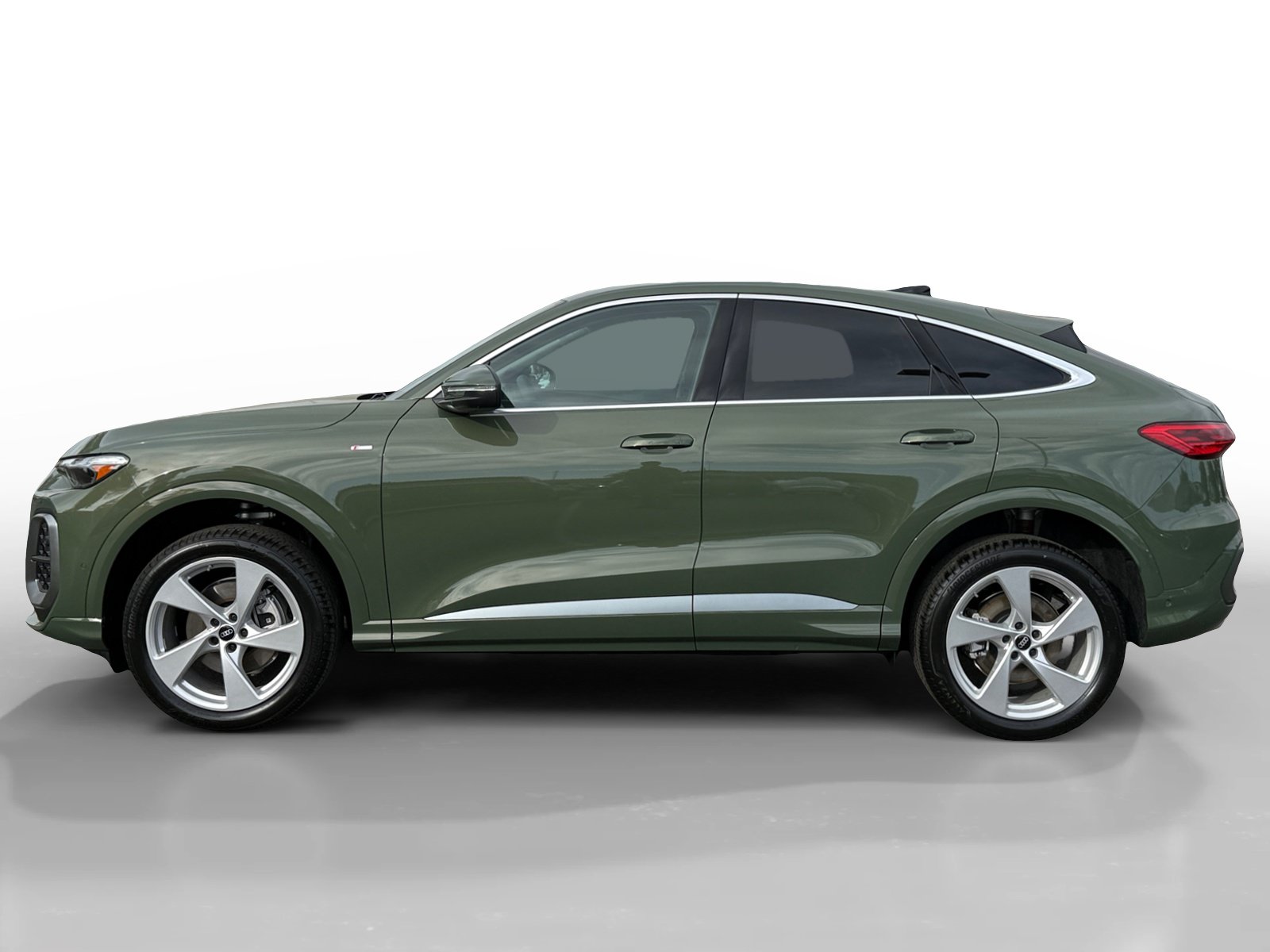 New 2026 Audi Q5 Premium Plus AWD/4WD image 2