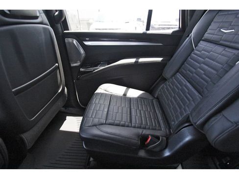 New 2026 Cadillac Escalade V w/ LPO, ONYX Package AWD/4WD image 12