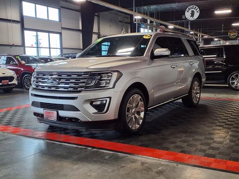 Used 2019 Ford Expedition Limited w/ Equipment Group 302A image 3