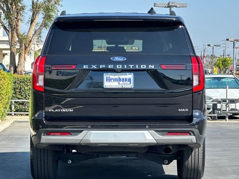 Used 2025 Ford Expedition Max Platinum image 5