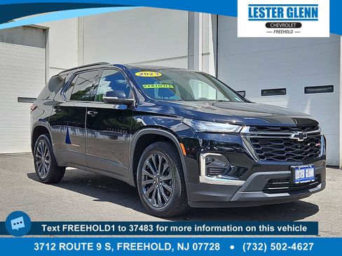 Certified 2023 Chevrolet Traverse RS w/ LPO, Floor Liner Package AWD/4WD image 1