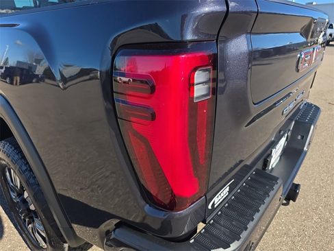 New 2026 GMC Sierra 2500 Denali w/ Denali Reserve Package image 35