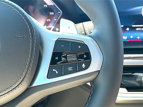 New 2026 BMW X5 M60i AWD/4WD image 19