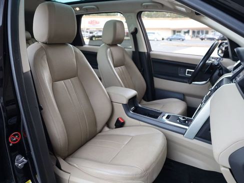 Used 2018 Land Rover Discovery Sport HSE image 27