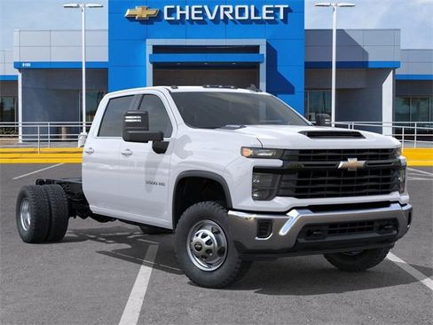 New 2025 Chevrolet Silverado 3500 W/T w/ WT Convenience Package AWD/4WD image 7