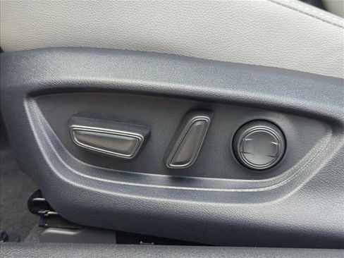 New 2026 Toyota Camry SE w/ Convenience Package FWD image 11
