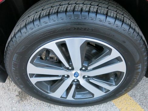 Used 2019 Subaru Outback 3.6R Limited image 34