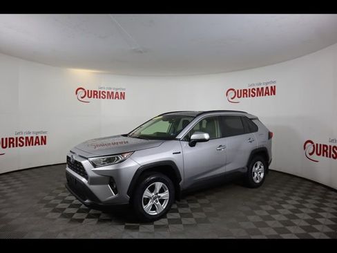 Used 2021 Toyota RAV4 XLE w/ Convenience Package AWD/4WD image 6