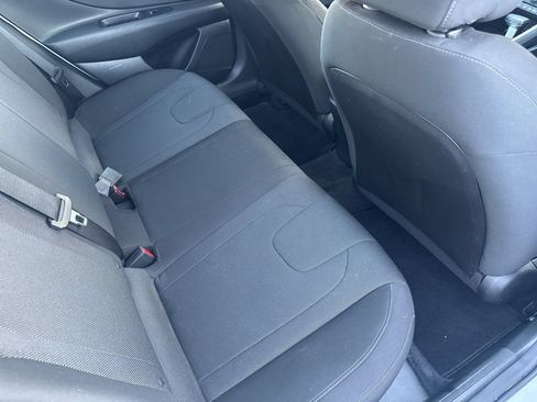 Used 2023 Hyundai Elantra SE FWD image 41