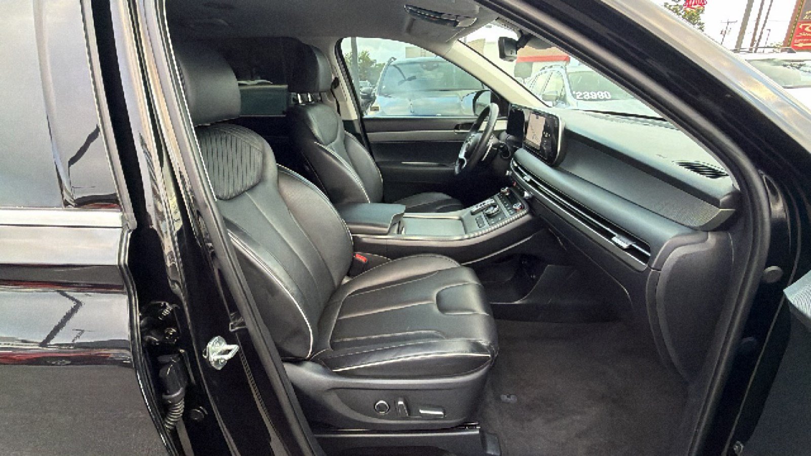 Used 2023 Hyundai Palisade SEL w/ Cargo Package FWD image 29