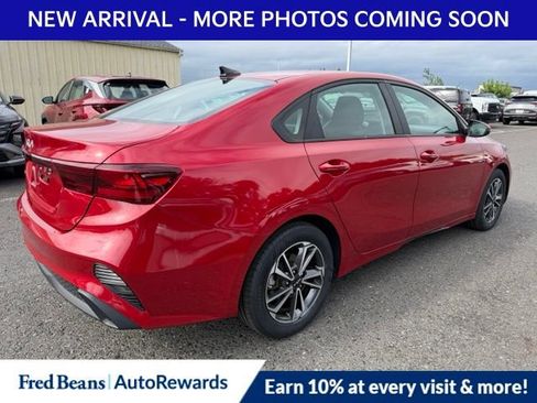 Used 2023 Kia Forte LXS w/ LXS Technology Package FWD image 7