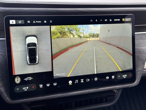 Used 2022 Rivian R1S Launch Edition image 36