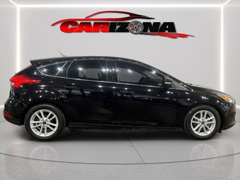 Used 2017 Ford Focus SE image 10