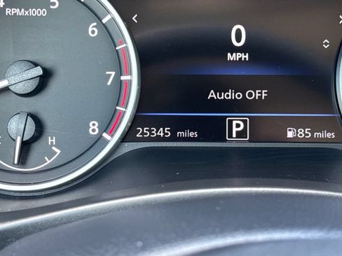 Used 2024 Nissan Sentra SV FWD image 13