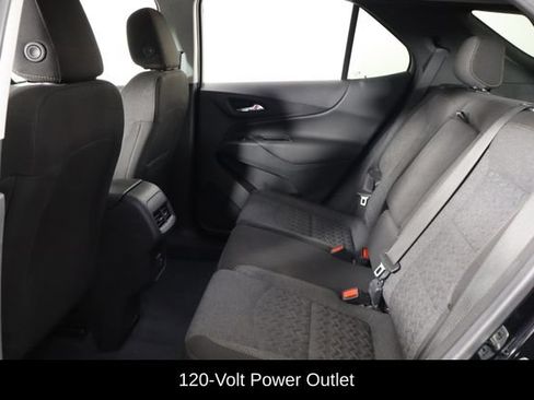 Used 2022 Chevrolet Equinox LT AWD/4WD image 16