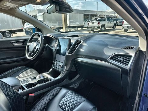 Used 2024 Ford Edge Titanium image 27