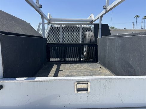 Used 2023 Ford F550 2WD Regular Cab Super Duty image 9
