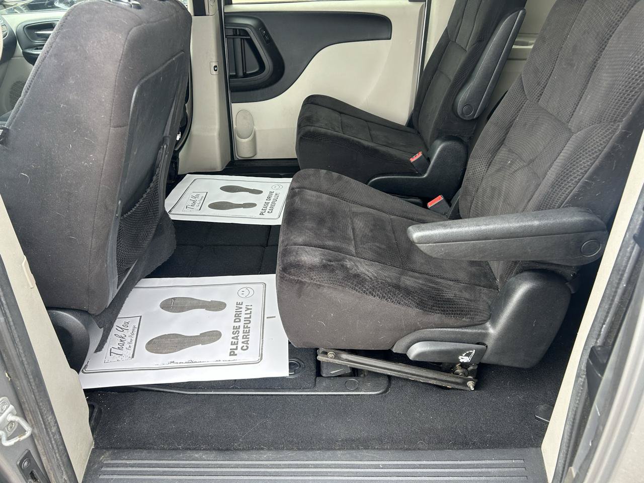 Used 2014 Dodge Grand Caravan SXT FWD image 9