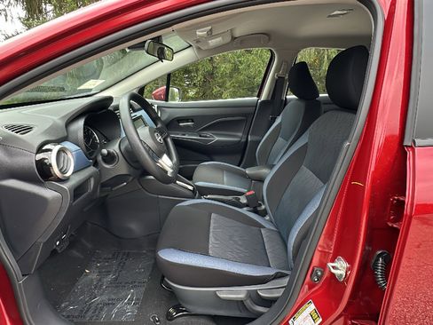 New 2025 Nissan Versa SV w/ Trunk Package image 10