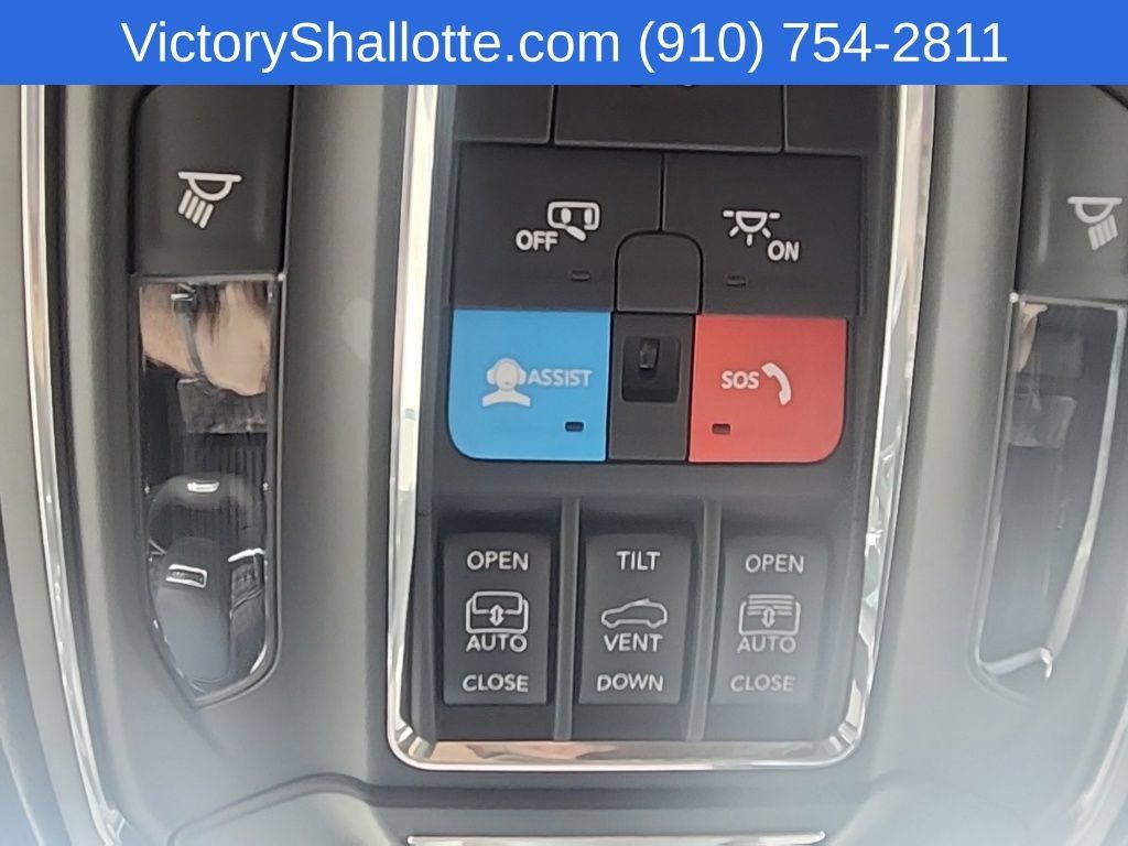 Used 2024 Jeep Wagoneer Launch Edition AWD/4WD image 43