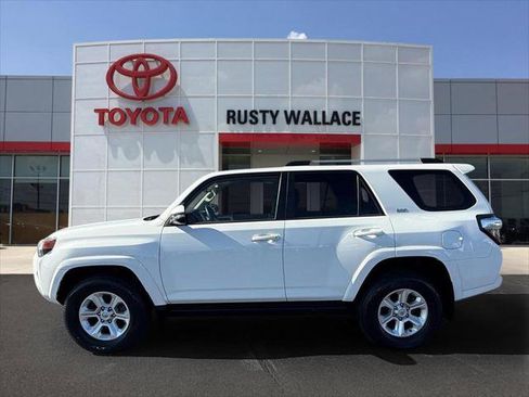 Certified 2024 Toyota 4Runner SR5 Premium image 1