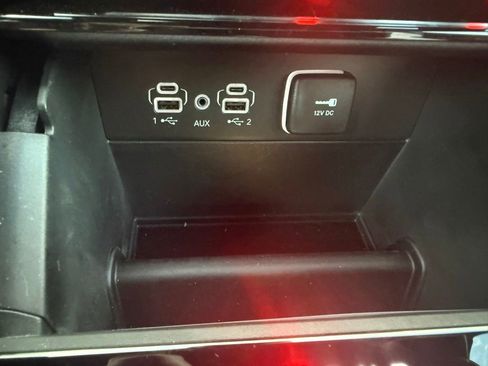 Certified 2025 Jeep Grand Cherokee L Laredo image 16