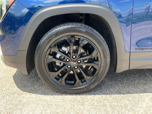 Used 2022 GMC Terrain SLT w/ Infotainment Package II AWD/4WD image 34