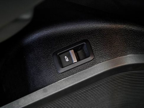 Used 2023 Audi SQ5 Premium Plus w/ Premium Plus Package image 50