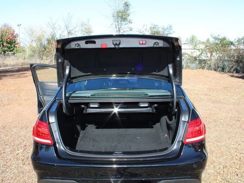 Used 2014 Mercedes-Benz E 350 E 350 Sport 4MATIC AWD 4dr Sed image 31