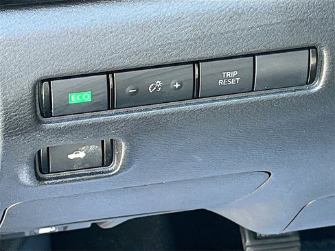 Used 2023 Nissan Sentra SV image 10