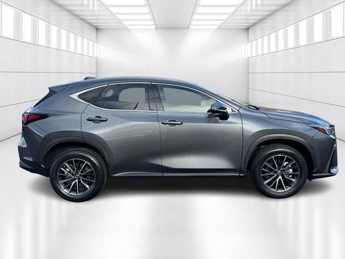 Certified 2023 Lexus NX 250 AWD image 4