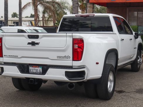 Used 2022 Chevrolet Silverado 3500 High Country AWD/4WD image 11