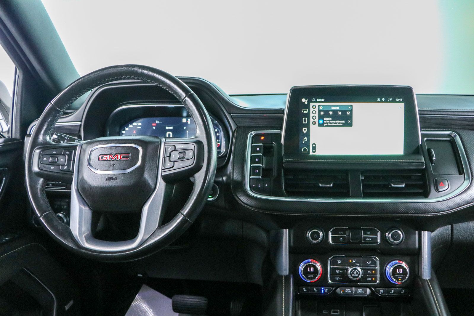 Used 2022 GMC Yukon SLT w/ SLT Premium Package RWD image 18