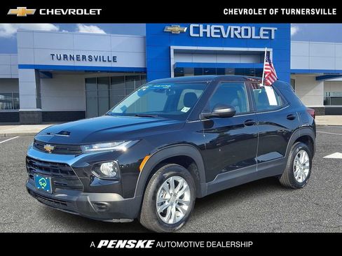 Certified 2023 Chevrolet TrailBlazer LS AWD/4WD image 1