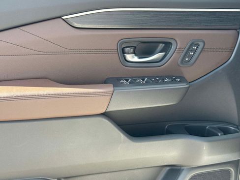 New 2026 Honda Pilot Touring image 21