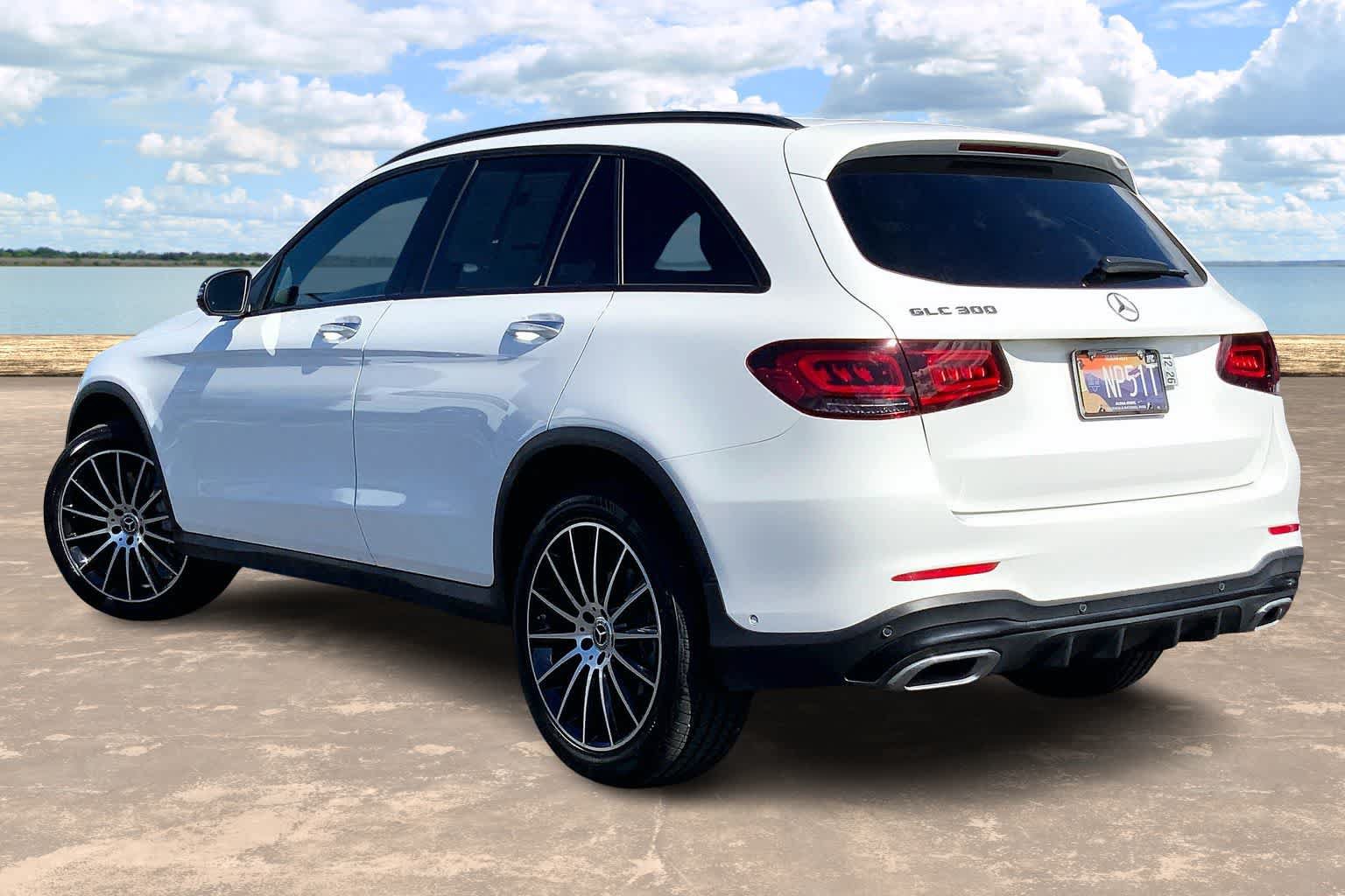 Used 2022 Mercedes-Benz GLC 300 image 4